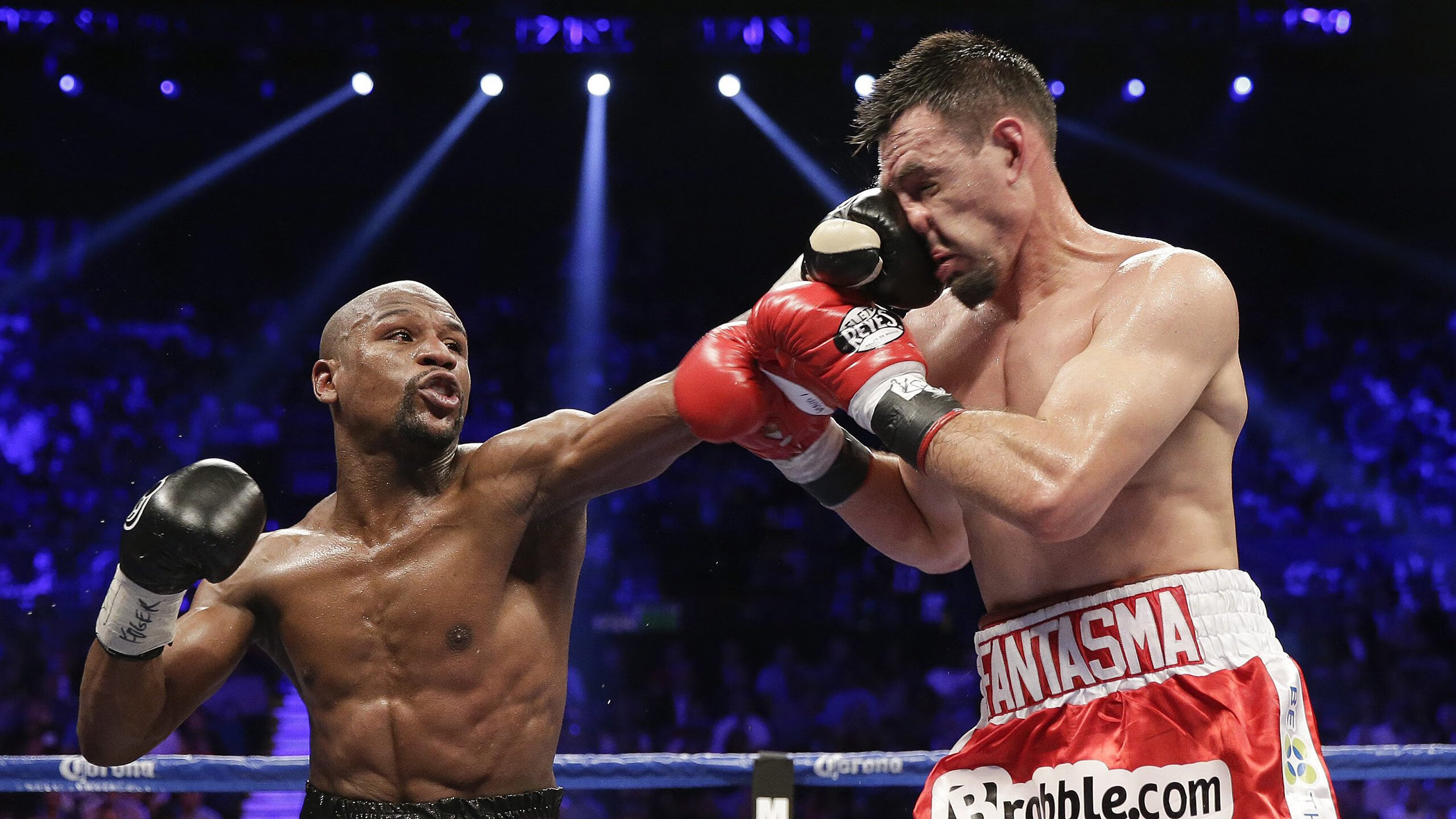 AYX GAMING-“突破次元”——虚拟现实带来的全新观赛体验，突破次元特效